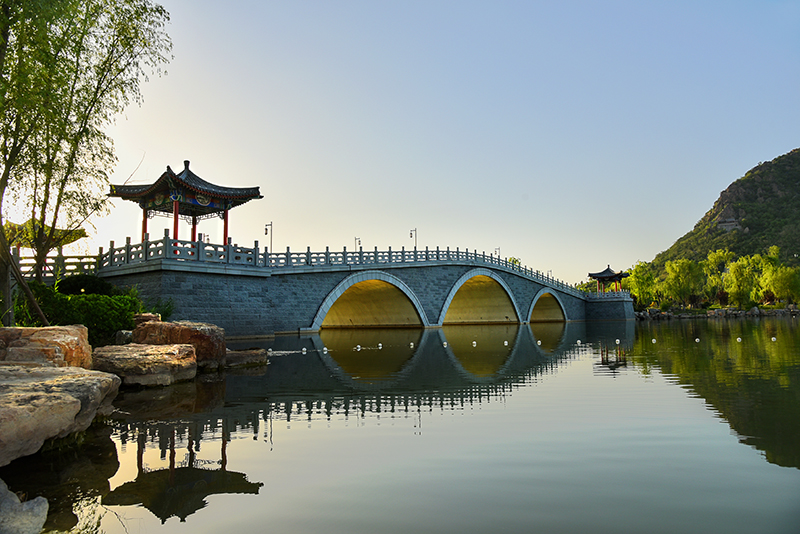 濟(jì)南華山洼濕地公園崇正橋、煙雨橋